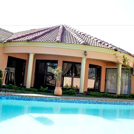 Golden Door Villa ハボローネ エクステリア 写真